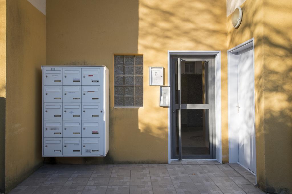 Les Gemeaux Apartment Avignon Exterior photo