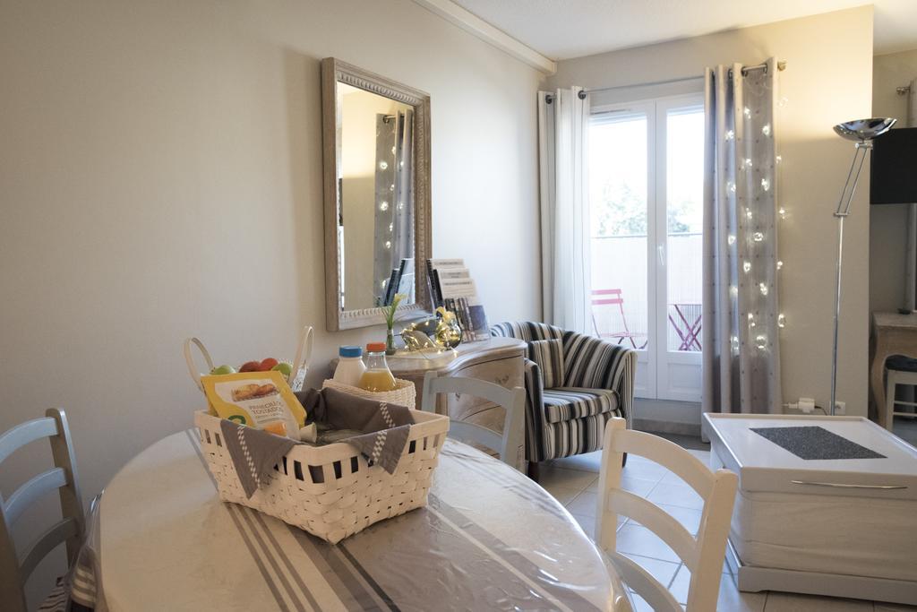 Les Gemeaux Apartment Avignon Exterior photo