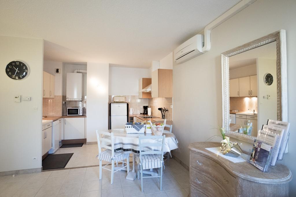 Les Gemeaux Apartment Avignon Exterior photo